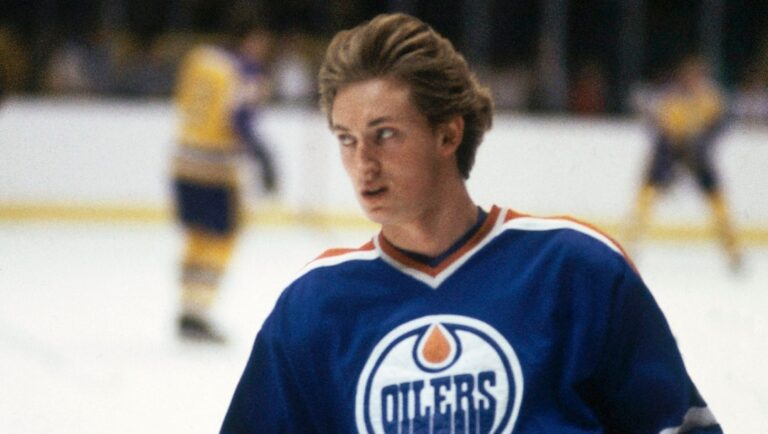 Wayne Gretzky (99) of the Edmonton Oilers is shown during pre-game warmups, March 10, 1982 during game with Los Angeles Kings. (AP Photo/Reed Saxon)
