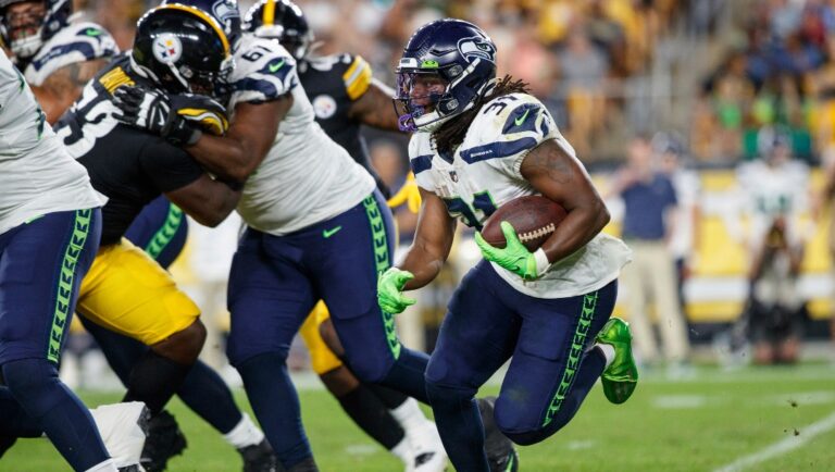 Seattle Seahawks running back DeeJay Dallas (31)during a preseason NFL football game, Saturday, Aug. 13, 2022, in Pittsburgh, PA. (AP Photo/Matt Durisko)
