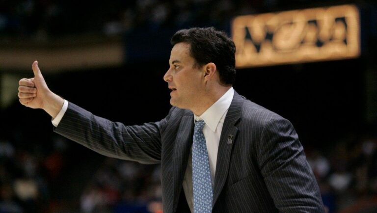Xavier head coach Sean Miller in second-round men's NCAA college basketball tournament game in Boise, Idaho, Sunday, March 22, 2009.
