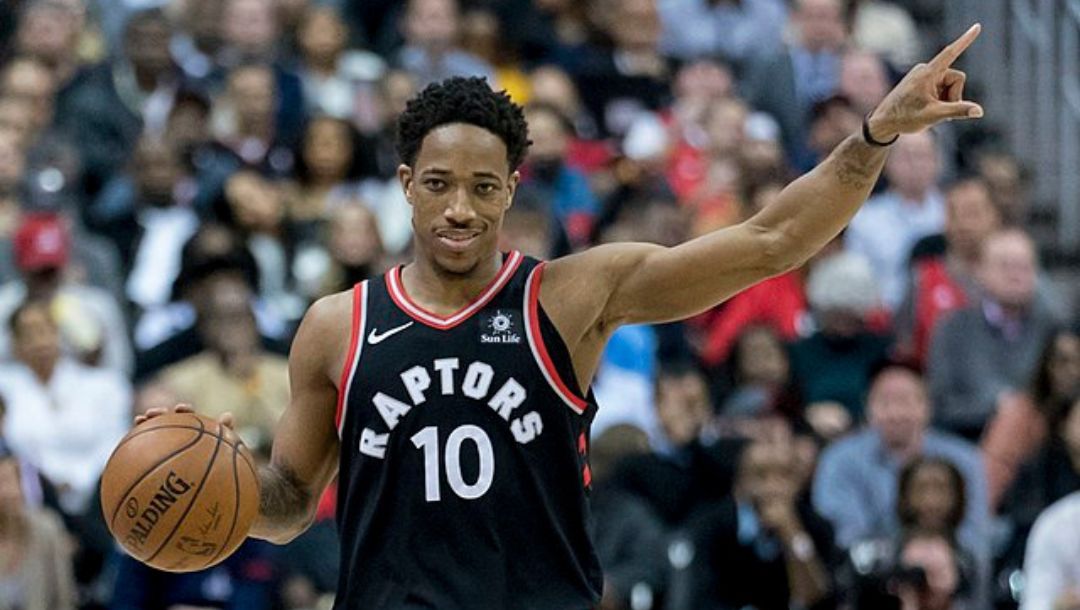DeMar DeRozan playing against the Washington Wizards in 2018.