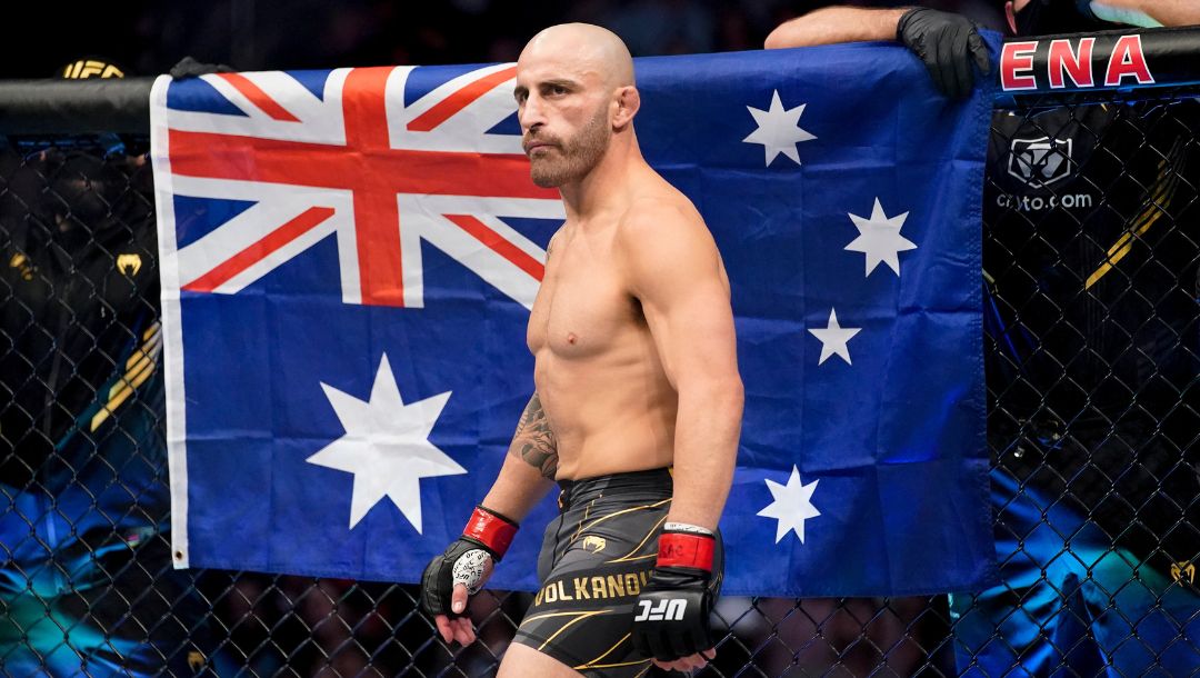 Alexander Volkanovski prepares to fight Brian Ortega during a featherweight mixed martial arts title bout at UFC 266.