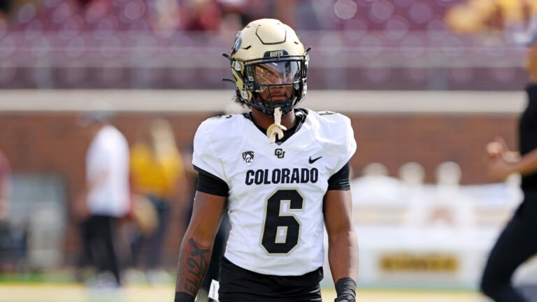 Colorado Buffaloes cornerback Nikko Reed (6) warms up prior to an NCAA college football game against Minnesota, Saturday, Sept. 17, 2022, in Minneapolis. (AP Photo/Stacy Bengs)
