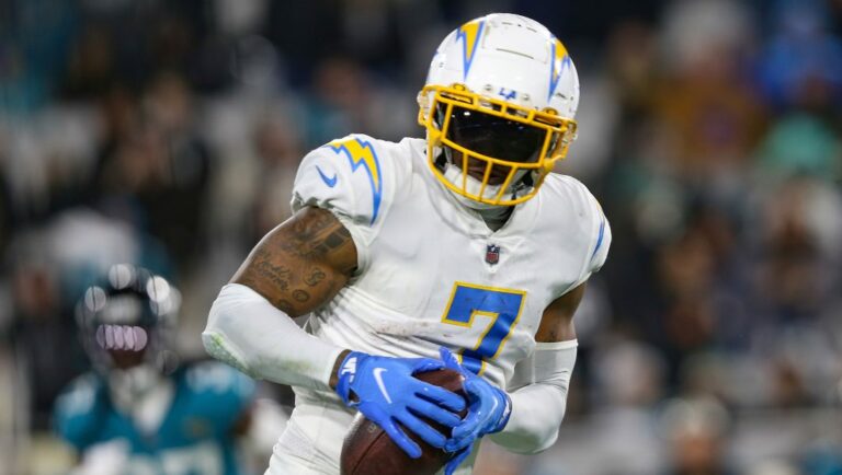 Los Angeles Chargers tight end Gerald Everett (7) catches a pass during an NFL wild-card football game against the Jacksonville Jaguars, Saturday, Jan. 14, 2023, in Jacksonville, Fla. The Jaguars defeated the Chargers 31-30.