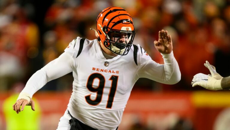 Cincinnati Bengals defensive end Trey Hendrickson rushes against the Kansas City Chiefs during the first half of the NFL AFC Championship playoff football game, Sunday, Jan. 29, 2023 in Kansas City, Mo.