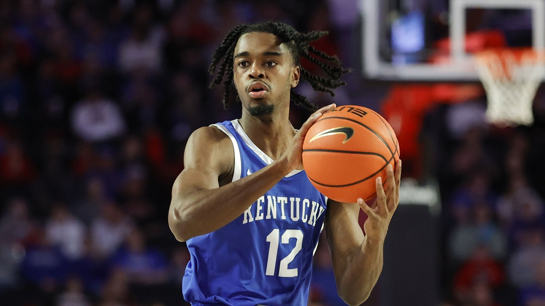 Kentucky guard Antonio Reeves dribbles down court during the first half of an NCAA college basketball game against Georgia, Saturday, Feb. 11, 2023, in Athens, Ga.
