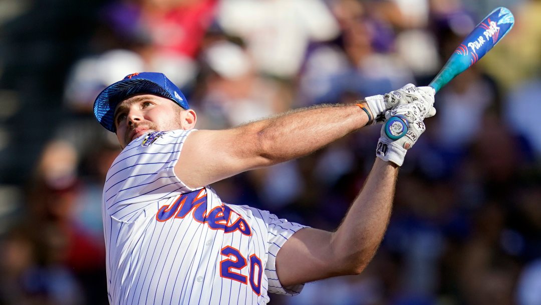 National League's Pete Alonso, of the New York Mets, bats during the MLB All-Star baseball Home Run Derby, Monday, July 18, 2022, in Los Angeles.