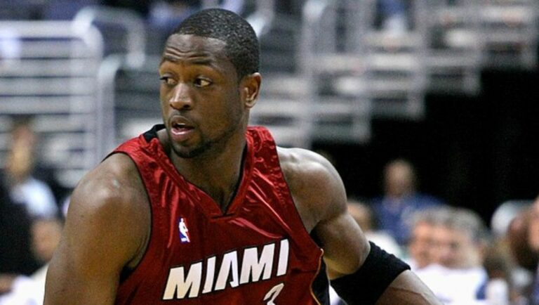 Dwyane Wade of the Miami Heat drives to the basket during an NBA game in April 2009.