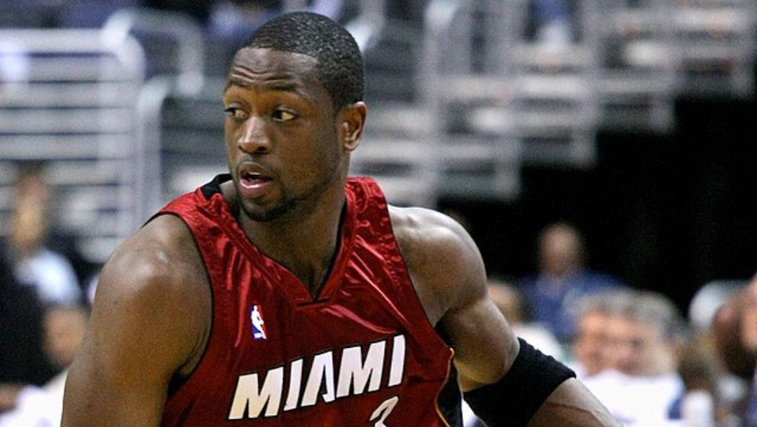 Dwyane Wade of the Miami Heat drives to the basket during an NBA game in April 2009.