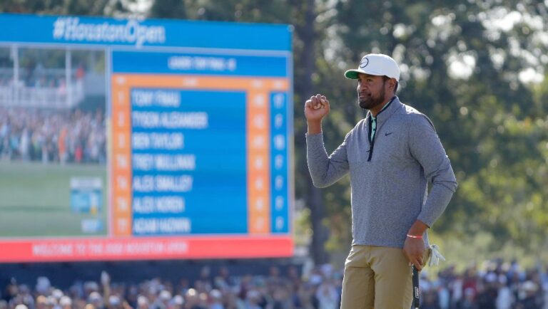 Tony Finau pumps his fist at the end of the final round after winning the Houston Open golf tournament Sunday, Nov. 13, 2022, in Houston.