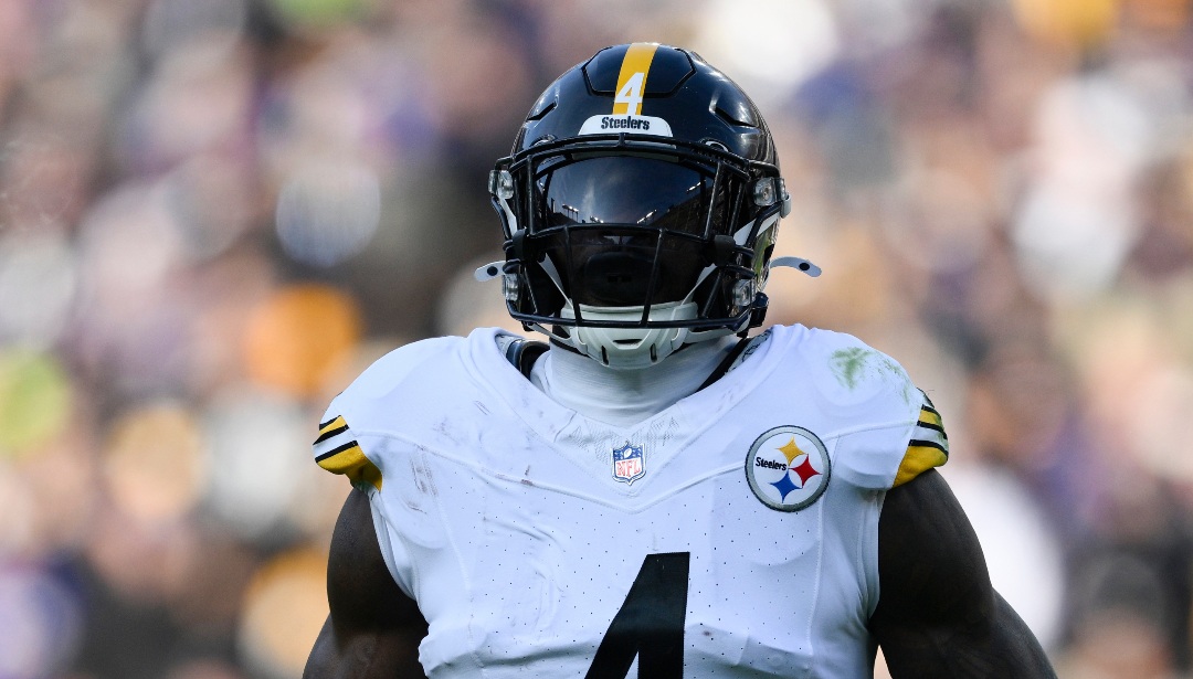 Pittsburgh Steelers wide receiver DK Metcalf (4) in action during the first half of an NFL football game against the Baltimore Ravens, Sunday, Dec. 7, 2025, in Baltimore. (AP Photo/Nick Wass)