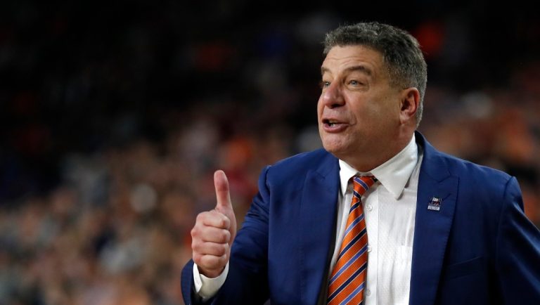 Auburn head coach Bruce Pearl directs his team during the second half in the semifinals of the Final Four NCAA college basketball tournament, Saturday, April 6, 2019, in Minneapolis. (AP Photo/Charlie Neibergall)