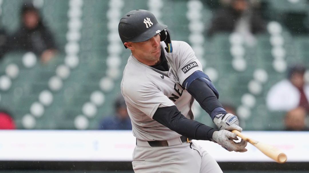 New York Yankees' Paul Goldschmidt singles against the Detroit Tigers in the first inning during a baseball game, Monday, April 7, 2025, in Detroit. (AP Photo/Paul Sancya)