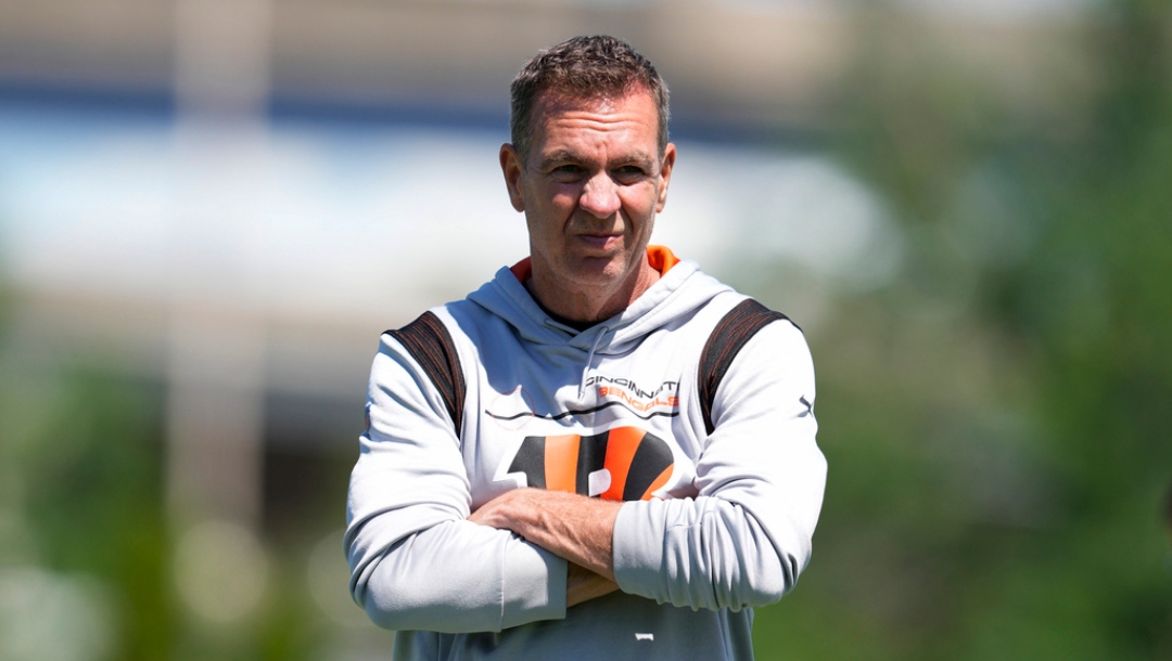 Get information about the current Indianapolis Colts defensive coordinator, along with his past roles in the NFL.