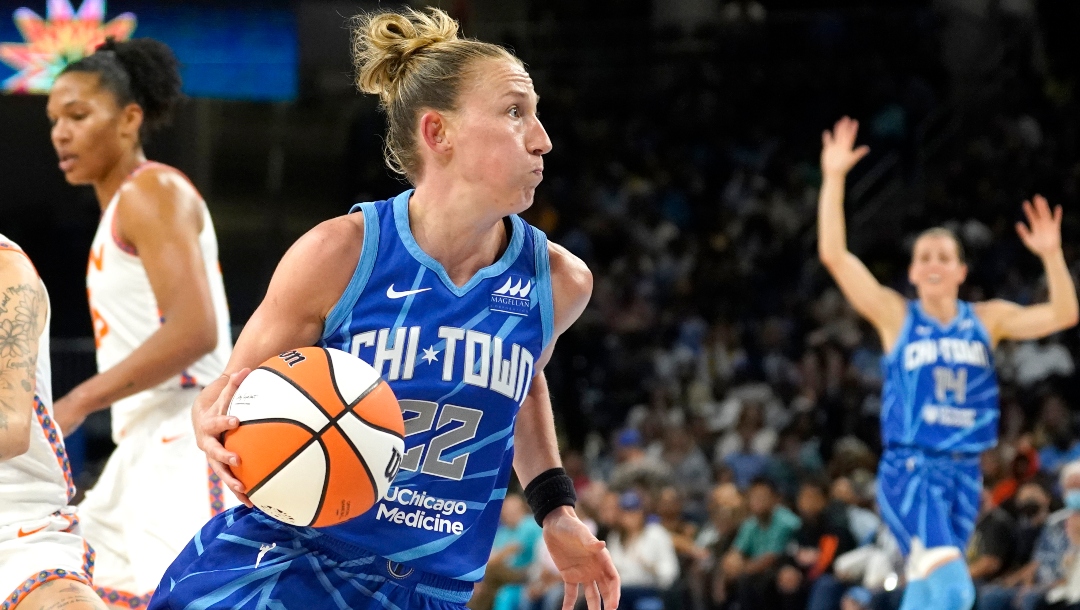 Chicago Sky's Courtney Vandersloot drives to the basket during the second half of Game 5 in a WNBA basketball playoff semifinal against the Connecticut Sun Friday, Sept. 9, 2022, in Chicago. The Sun won 72-63.