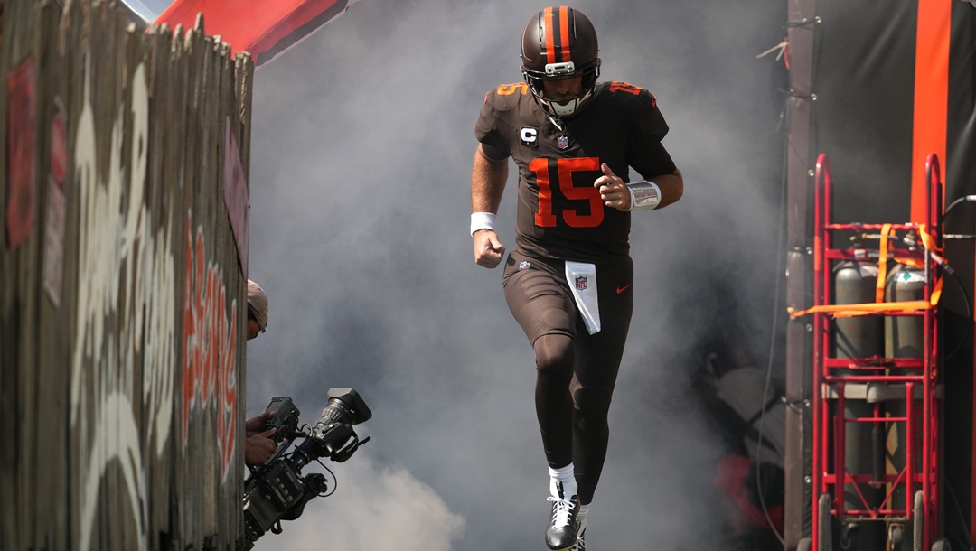 Cleveland Browns quarterback Joe Flacco is introduced before a football game against the Green Bay Packers, Sunday, Sept. 21, 2025, in Cleveland.